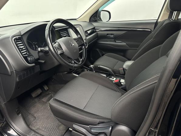 Mitsubishi Outlander III Рестайлинг 3 с пробегом 2021 года, цена 1 950 000 рублей, 130000 км, внедорожник, Автокод Объявления