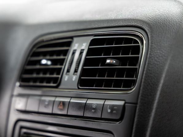 Volkswagen Polo V с пробегом 2012 года, цена 823 000 рублей, 221676 км, седан, Автокод Объявления