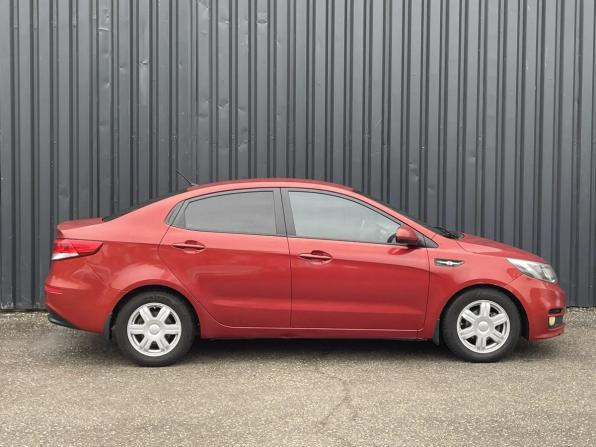 Kia Rio III Рестайлинг с пробегом 2015 года, цена 1 050 000 рублей, 146300 км, седан, Автокод Объявления