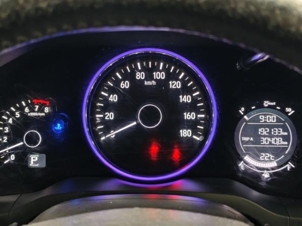 Honda Vezel I с пробегом 2015 года, цена 1 350 000 рублей, 192131 км, внедорожник, Автокод Объявления