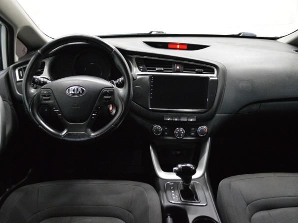 Kia Ceed II Рестайлинг с пробегом 2015 года, цена 950 000 рублей, 182930 км, хэтчбек, Автокод Объявления