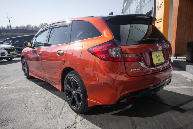 Honda Jade I с пробегом 2018 года, цена 1 345 000 рублей, 71000 км, компактвэн, Автокод Объявления