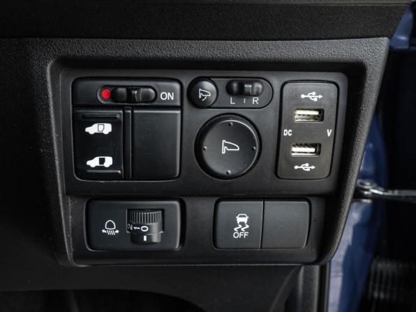 Honda Freed I Рестайлинг с пробегом 2012 года, цена 996 800 рублей, 205750 км, компактвэн, Автокод Объявления