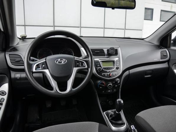 Hyundai Solaris I с пробегом 2012 года, цена 749 000 рублей, 215875 км, хэтчбек, Автокод Объявления
