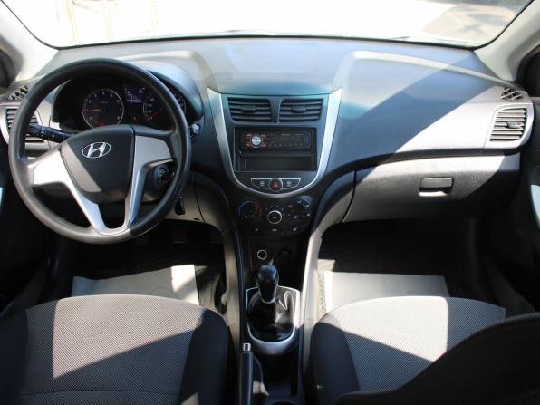 Hyundai Solaris I с пробегом 2011 года, цена 637 260 рублей, 297000 км, седан, Автокод Объявления