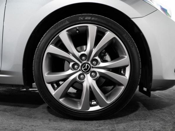 Mazda Axela III с пробегом 2015 года, цена 1 350 000 рублей, 71008 км, седан, Автокод Объявления