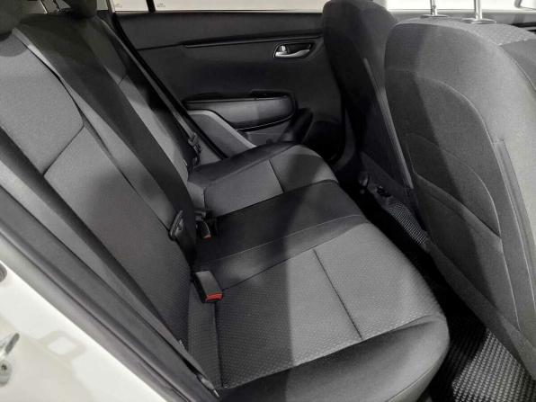 Kia Rio IV Рестайлинг с пробегом 2021 года, цена 1 070 000 рублей, 266920 км, хэтчбек, Автокод Объявления