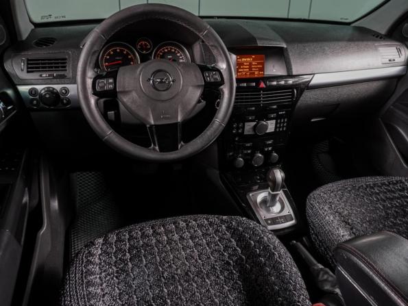 Opel Astra H Рестайлинг с пробегом 2010 года, цена 499 000 рублей, 220125 км, седан, Автокод Объявления