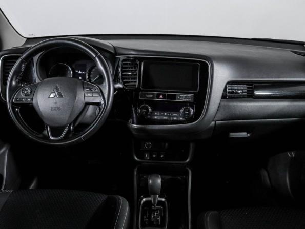 Mitsubishi Outlander III Рестайлинг 3 с пробегом 2019 года, цена 1 960 000 рублей, 165231 км, внедорожник, Автокод Объявления
