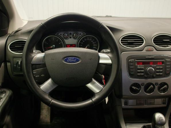 Ford Focus II Рестайлинг с пробегом 2010 года, цена 515 000 рублей, 215365 км, универсал, Автокод Объявления