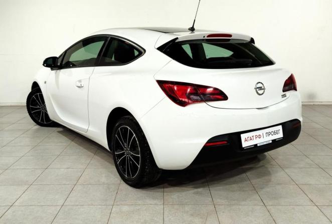 Opel Astra J Рестайлинг с пробегом 2013 года, цена 920 000 рублей, 120896 км, хэтчбек, Автокод Объявления