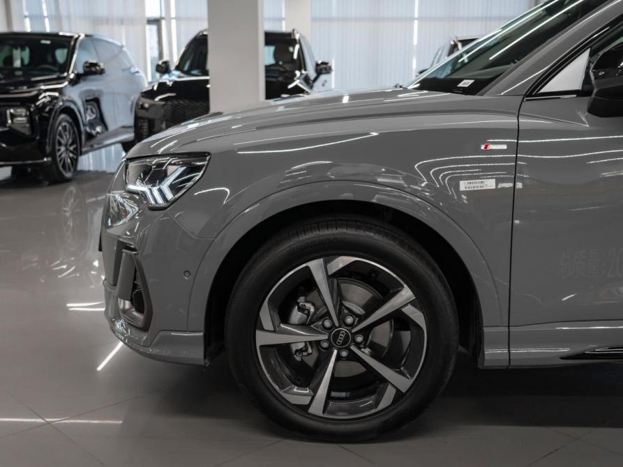 Audi Q3 II (F3) Москва  - изображение 22