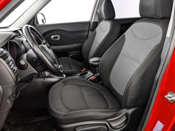 Kia Soul II Рестайлинг с пробегом 2017 года, цена 1 335 000 рублей, 149690 км, хэтчбек, Автокод Объявления