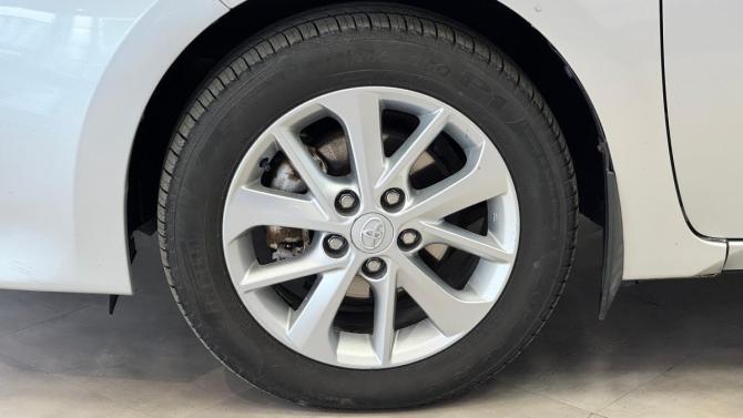 Toyota Corolla XI (E160 E170 E180) с пробегом 2013 года, цена 1 190 000 рублей, 173683 км, седан, Автокод Объявления