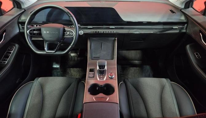 Omoda C5 I Рестайлинг с пробегом 2024 года, цена 1 735 000 рублей, 59030 км, внедорожник, Автокод Объявления