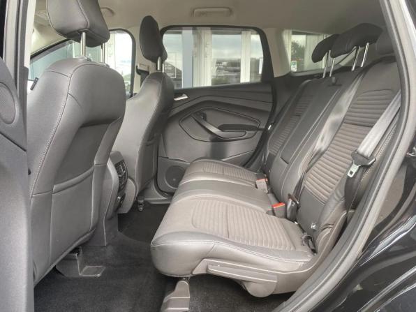 Ford Kuga II Рестайлинг с пробегом 2018 года, цена 1 575 000 рублей, 122350 км, внедорожник, Автокод Объявления
