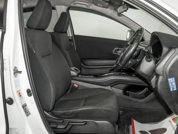 Honda Vezel I с пробегом 2014 года, цена 1 350 000 рублей, 132683 км, внедорожник, Автокод Объявления