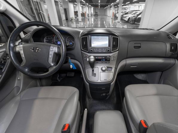 Hyundai Grand Starex I Рестайлинг 2 с пробегом 2018 года, цена 3 800 000 рублей, 65395 км, минивэн, Автокод Объявления