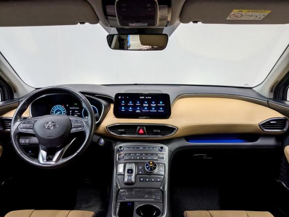 Hyundai Santa Fe IV Рестайлинг с пробегом 2021 года, цена 3 935 000 рублей, 37714 км, внедорожник, Автокод Объявления