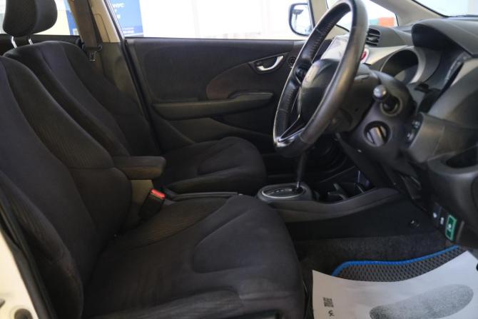 Honda Fit II с пробегом 2010 года, цена 799 000 рублей, 270000 км, хэтчбек, Автокод Объявления