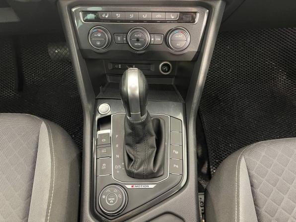 Volkswagen Tiguan II с пробегом 2016 года, цена 2 209 000 рублей, 148000 км, внедорожник, Автокод Объявления
