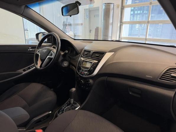 Hyundai Solaris I с пробегом 2012 года, цена 820 000 рублей, 130658 км, седан, Автокод Объявления
