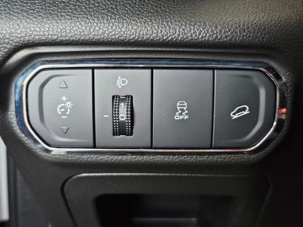 Haval Jolion I с пробегом 2023 года, цена 1 549 000 рублей, 99700 км, внедорожник, Автокод Объявления