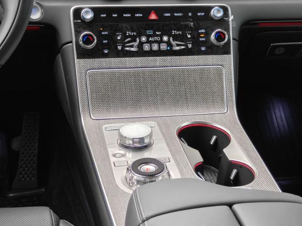 Genesis GV80 I с пробегом 2024 года, цена 9 700 000 рублей, 5700 км, внедорожник, Автокод Объявления