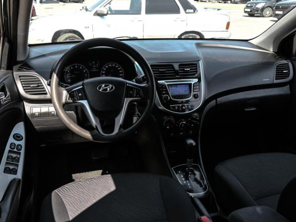 Hyundai Solaris I с пробегом 2013 года, цена 899 000 рублей, 182819 км, седан, Автокод Объявления