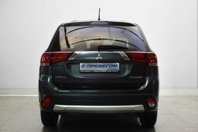 Mitsubishi Outlander III Рестайлинг 2 с пробегом 2016 года, цена 1 800 000 рублей, 89243 км, внедорожник, Автокод Объявления