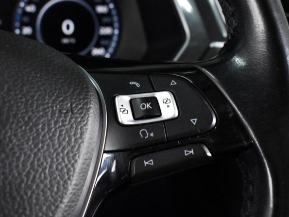 Volkswagen Tiguan II с пробегом 2017 года, цена 2 274 000 рублей, 151853 км, внедорожник, Автокод Объявления