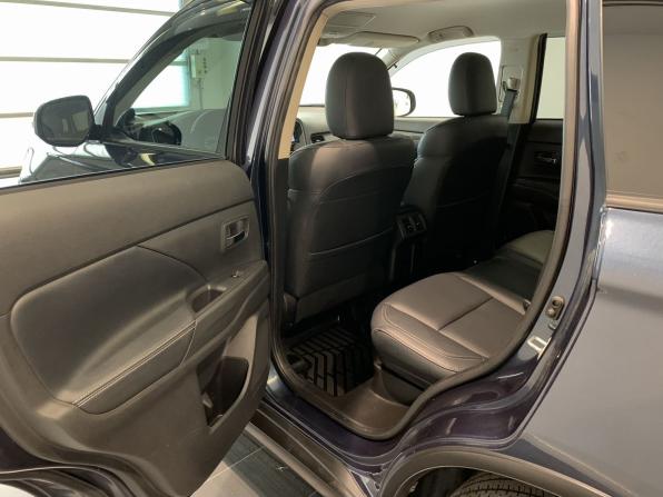 Mitsubishi Outlander III Рестайлинг 3 с пробегом 2021 года, цена 2 679 000 рублей, 56887 км, внедорожник, Автокод Объявления