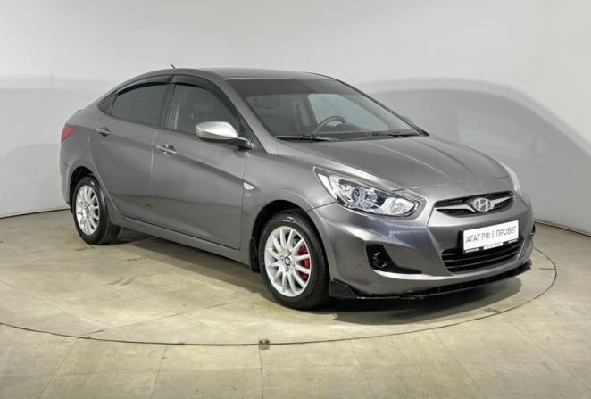 Hyundai Solaris I с пробегом 2014 года, цена 800 000 рублей, 135120 км, седан, Автокод Объявления
