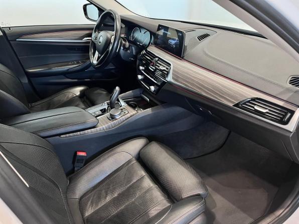 BMW 5 серии VII (G30/G31/G38) с пробегом 2018 года, цена 3 850 000 рублей, 96102 км, седан, Автокод Объявления