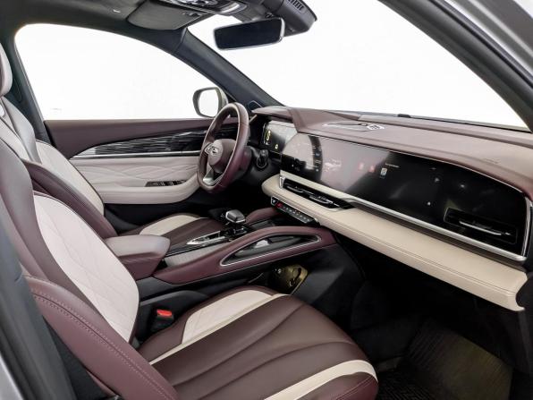 Geely Monjaro I с пробегом 2023 года, цена 3 400 000 рублей, 47032 км, внедорожник, Автокод Объявления