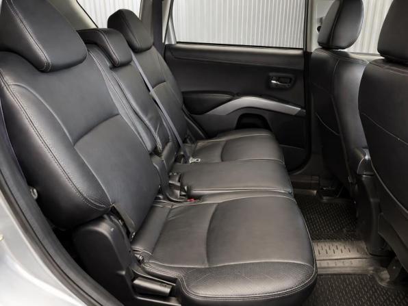 Mitsubishi Outlander II Рестайлинг с пробегом 2010 года, цена 997 000 рублей, 232428 км, внедорожник, Автокод Объявления