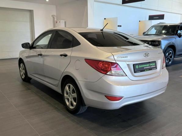 Hyundai Solaris I с пробегом 2012 года, цена 849 000 рублей, 198311 км, седан, Автокод Объявления