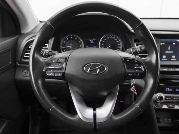 Hyundai Elantra VI (AD) Рестайлинг с пробегом 2019 года, цена 1 549 000 рублей, 115301 км, седан, Автокод Объявления