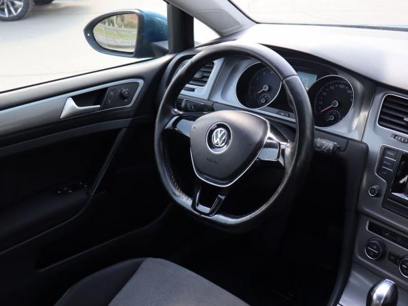 Volkswagen Golf VII с пробегом 2013 года, цена 900 000 рублей, 235389 км, хэтчбек, Автокод Объявления