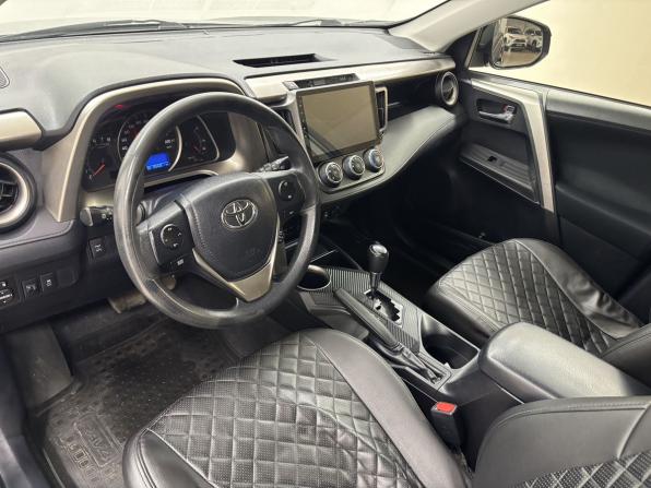 Toyota RAV4 IV (XA40) с пробегом 2015 года, цена 1 899 000 рублей, 166422 км, внедорожник, Автокод Объявления
