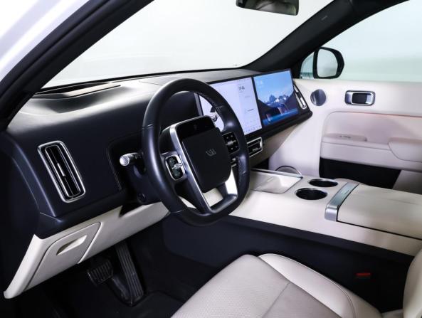 Li Auto (Lixiang) L7 I с пробегом 2023 года, цена 5 690 000 рублей, 29257 км, внедорожник, Автокод Объявления