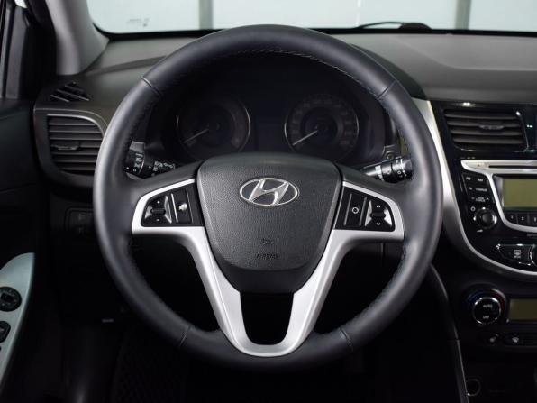 Hyundai Solaris I с пробегом 2013 года, цена 1 049 995 рублей, 92490 км, седан, Автокод Объявления