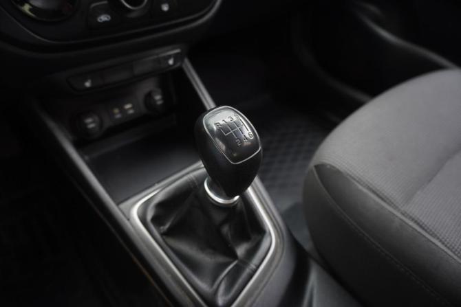 Hyundai Solaris II с пробегом 2017 года, цена 1 249 000 рублей, 95907 км, седан, Автокод Объявления