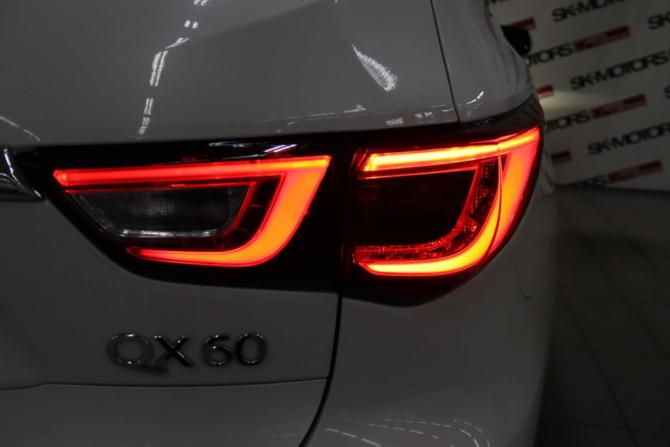 Infiniti QX60 I Рестайлинг с пробегом 2017 года, цена 2 650 550 рублей, 119315 км, внедорожник, Автокод Объявления
