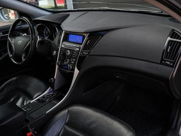 Hyundai Sonata VI (YF) с пробегом 2010 года, цена 1 200 000 рублей, 147355 км, седан, Автокод Объявления