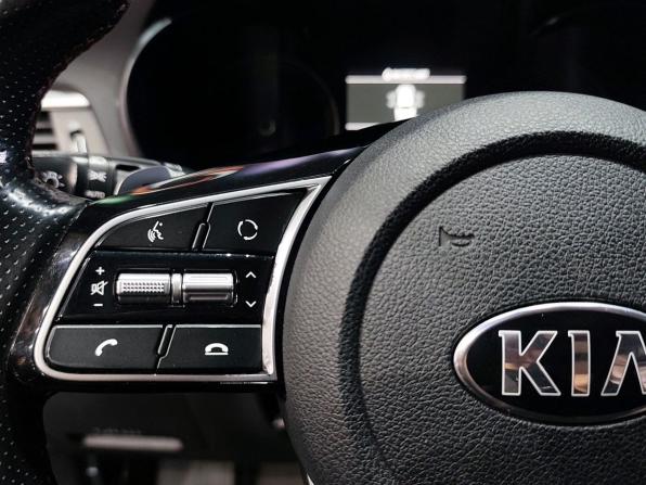 Kia Optima IV Рестайлинг с пробегом 2018 года, цена 1 930 000 рублей, 171500 км, седан, Автокод Объявления