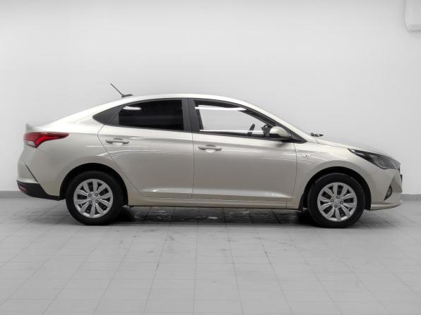 Hyundai Solaris II Рестайлинг с пробегом 2020 года, цена 1 415 000 рублей, 108965 км, седан, Автокод Объявления