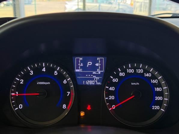 Hyundai Solaris I Рестайлинг с пробегом 2015 года, цена 1 047 000 рублей, 112807 км, седан, Автокод Объявления