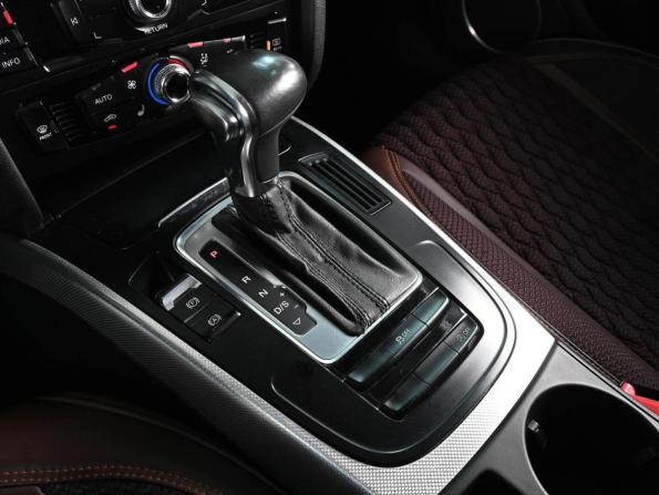 Audi A4 IV (B8) Рестайлинг с пробегом 2013 года, цена 1 525 000 рублей, 208511 км, седан, Автокод Объявления