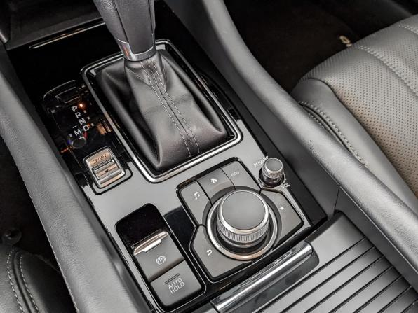 Mazda 6 III (GJ) Рестайлинг 2 с пробегом 2019 года, цена 2 900 000 рублей, 33604 км, седан, Автокод Объявления